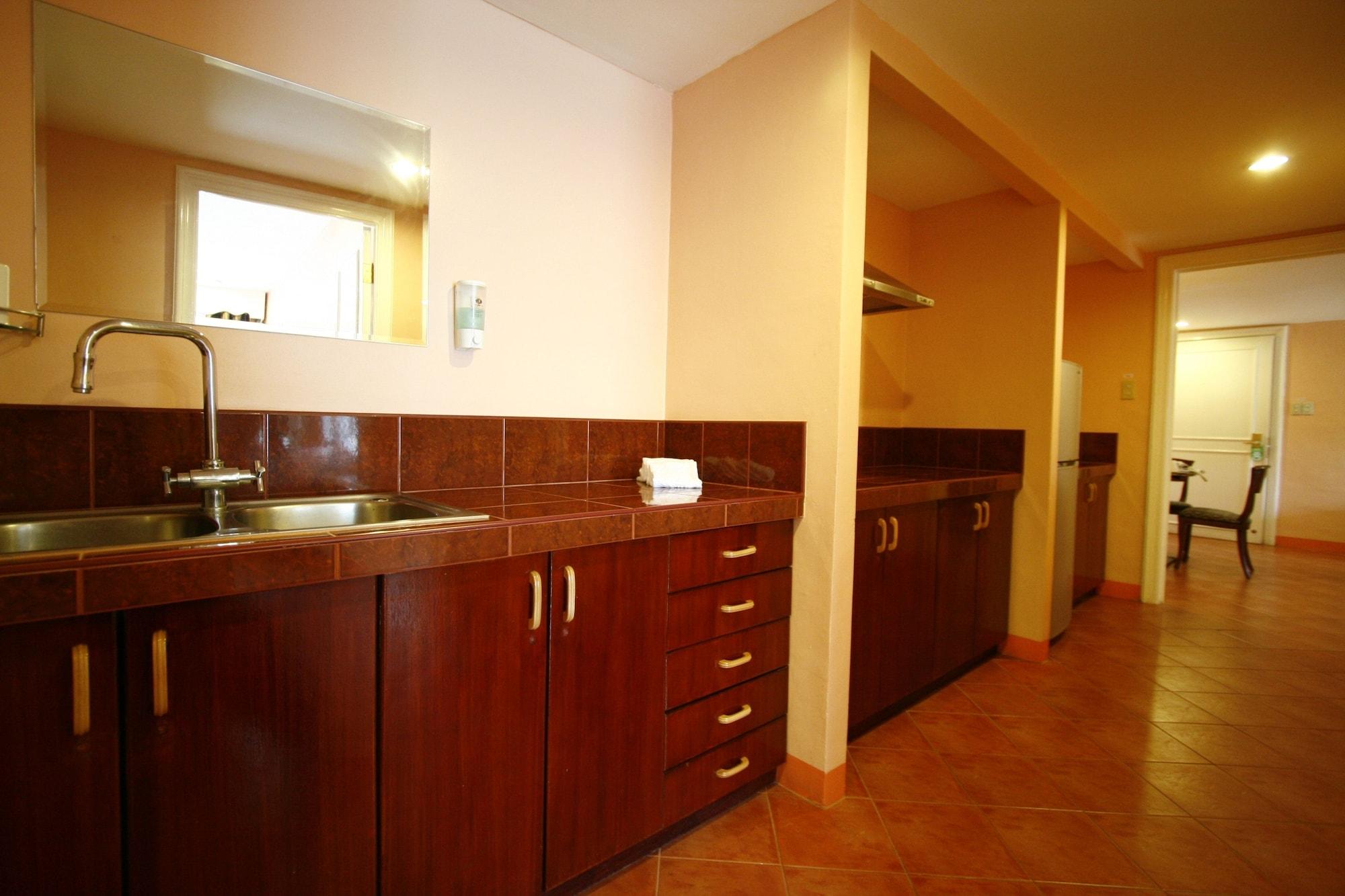 Fontana Hotel And Villas - Fontana Hot Spring Leisure Parks Mabalacat Exterior foto