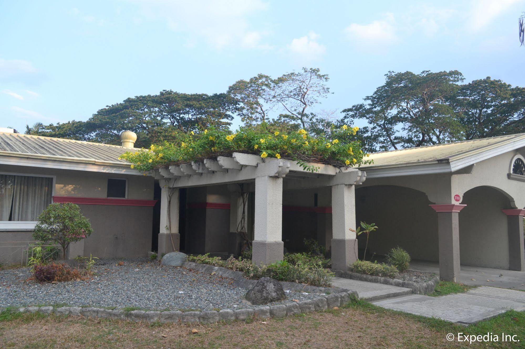 Fontana Hotel And Villas - Fontana Hot Spring Leisure Parks Mabalacat Exterior foto