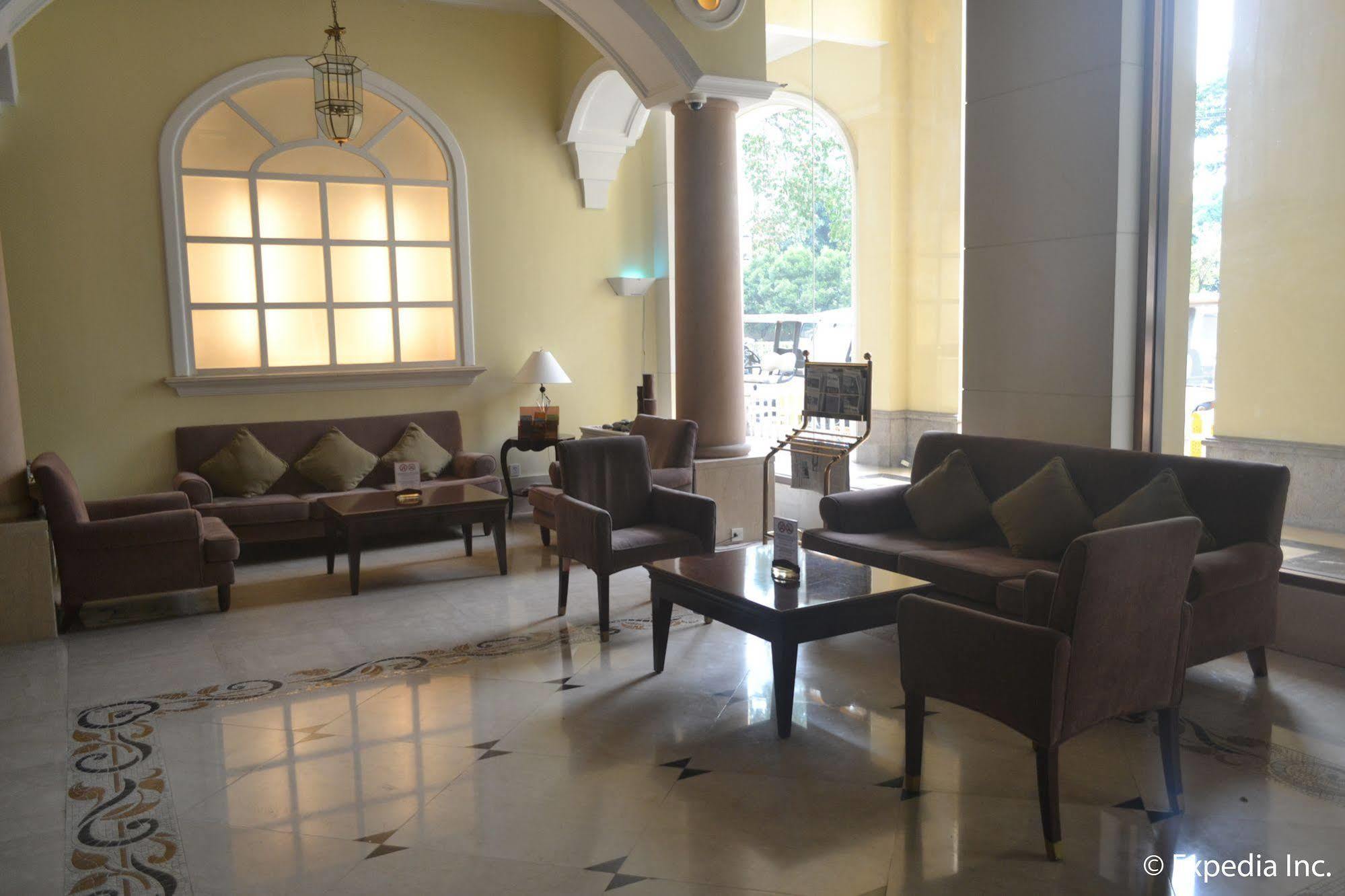 Fontana Hotel And Villas - Fontana Hot Spring Leisure Parks Mabalacat Exterior foto