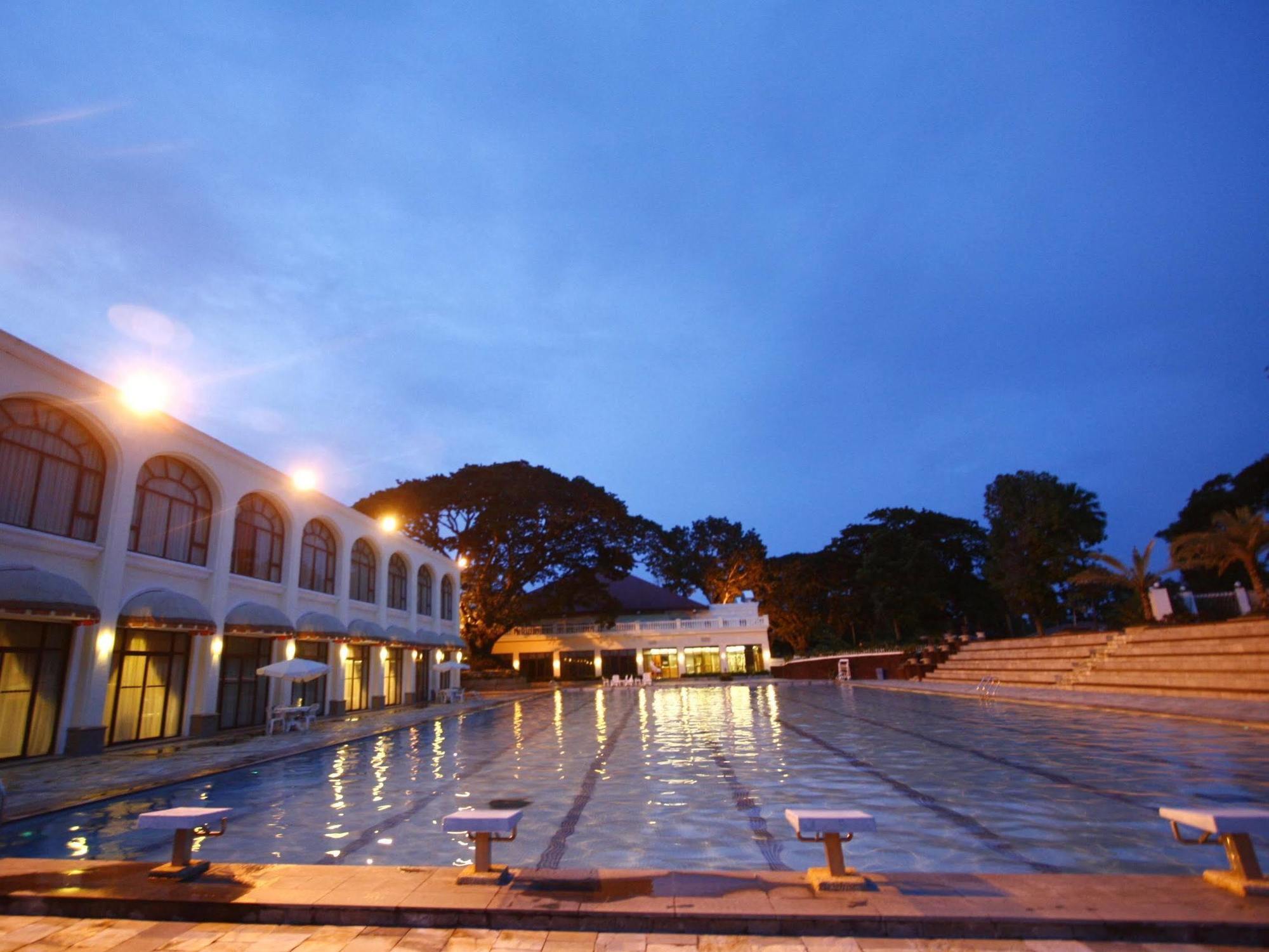 Fontana Hotel And Villas - Fontana Hot Spring Leisure Parks Mabalacat Exterior foto