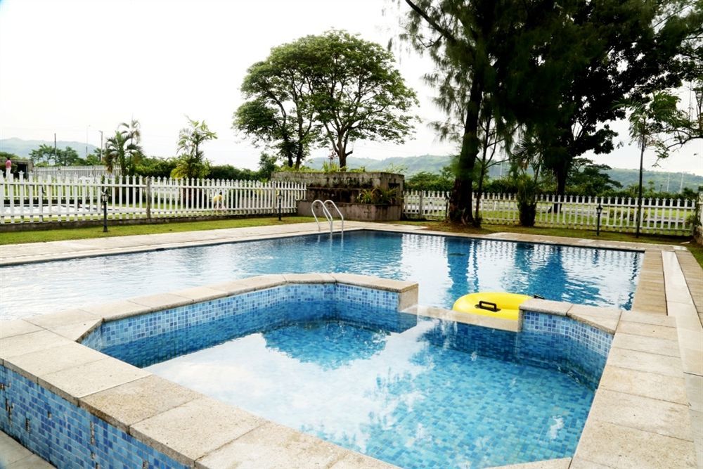 Fontana Hotel And Villas - Fontana Hot Spring Leisure Parks Mabalacat Exterior foto